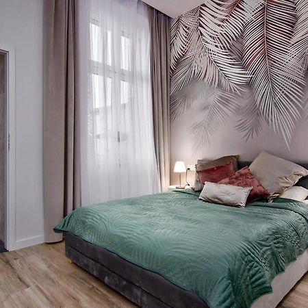 Apartament Bialy Z Jacuzzi Краков Экстерьер фото