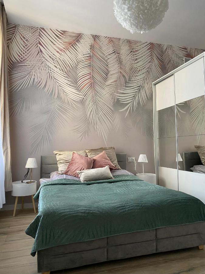 Apartament Bialy Z Jacuzzi Краков Экстерьер фото
